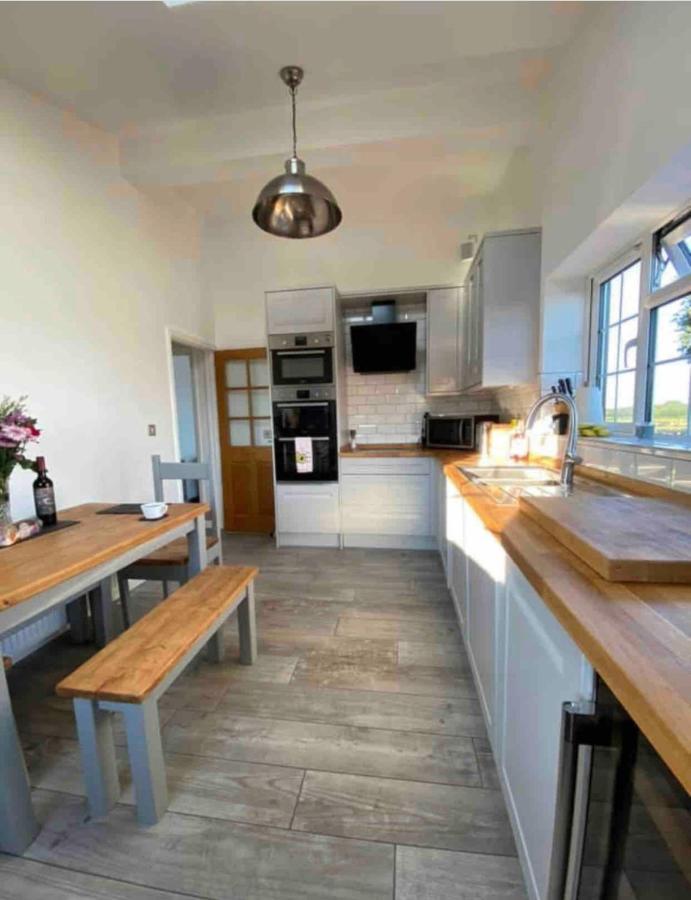 Near Woodbridge The Annexe Eyke Fantastic Views With Dog Secure Garden And Paddock Villa Luaran gambar