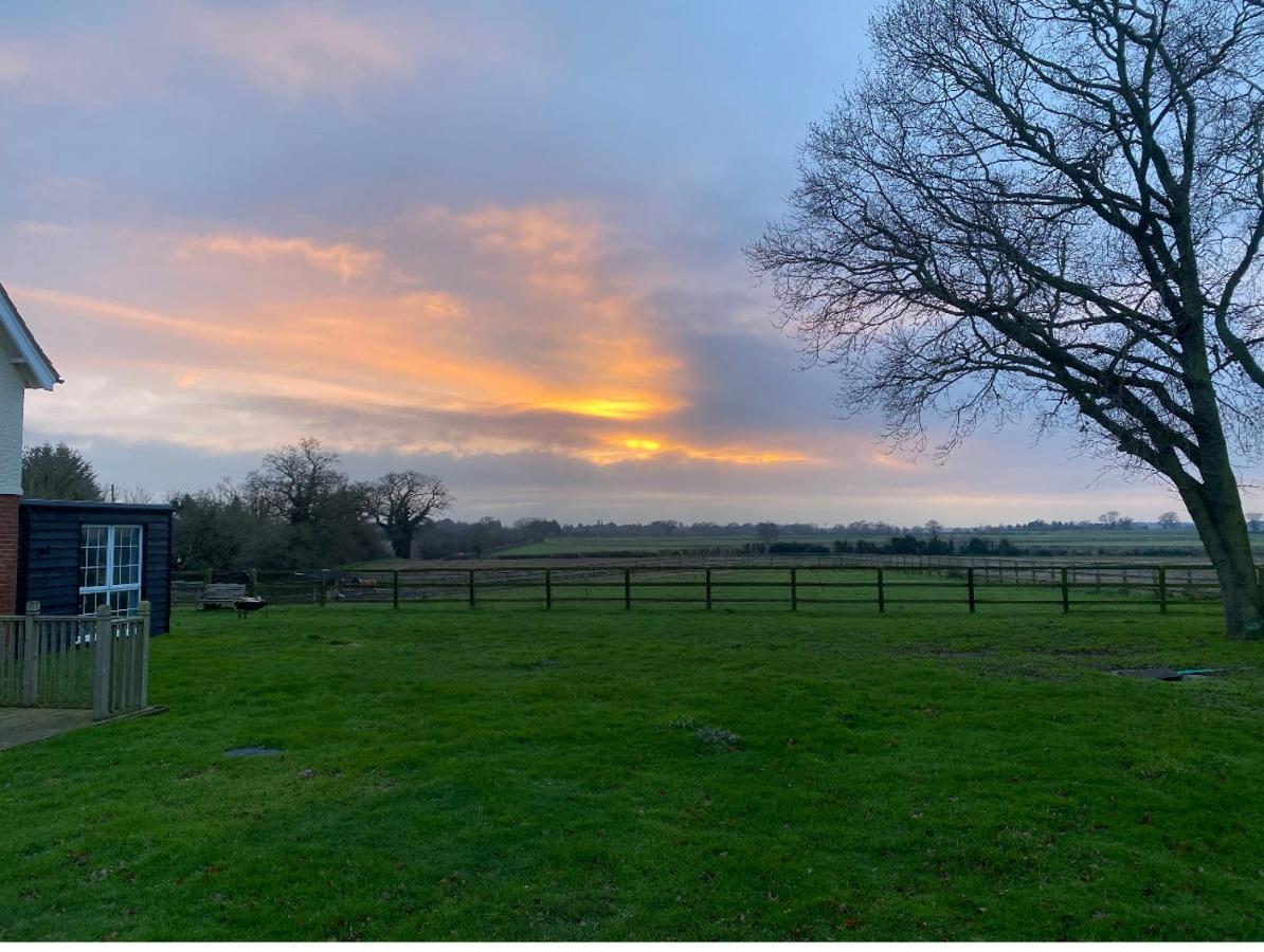 Near Woodbridge The Annexe Eyke Fantastic Views With Dog Secure Garden And Paddock Villa Luaran gambar